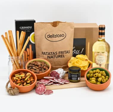 italiaans-borrelpakket-met-witte-wijn