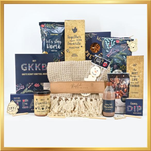 Het Puzzel Plezier Kerstpakket is het ideale cadeau voor iedereen die houdt van knutselen, puzzelen en genieten van lekkere snacks.