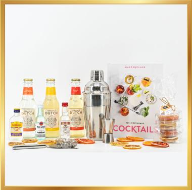 Het Shake & Serve Kerstpakket is ideaal voor zowel beginnende als ervaren cocktailmakers. Bestel nu en maak van je feestdagen een smaakvol succes!