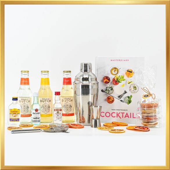 Het Shake & Serve Kerstpakket is ideaal voor zowel beginnende als ervaren cocktailmakers. Bestel nu en maak van je feestdagen een smaakvol succes!