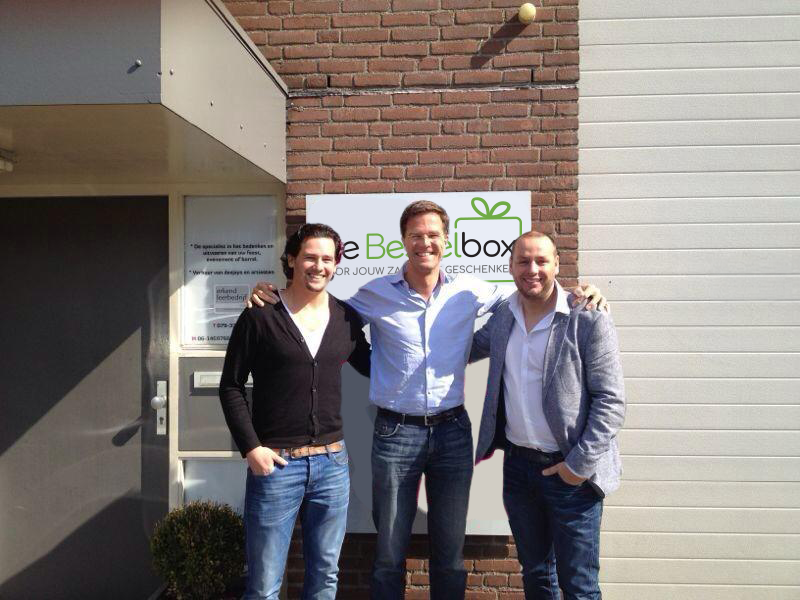 Jesper, mark rutte en raymon bestelbox